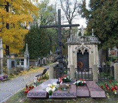 Pomnik Ofiar Komunizmu na Cmentarzu Rakowickim